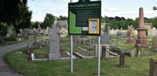 Temporary closure of cemetery gate